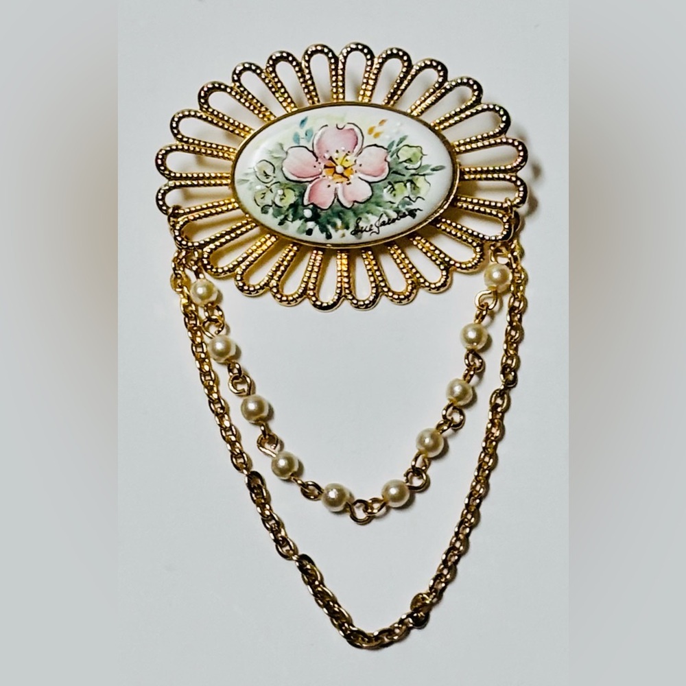 Vintage Cottagecore Hand Painted Porcelain Brooch